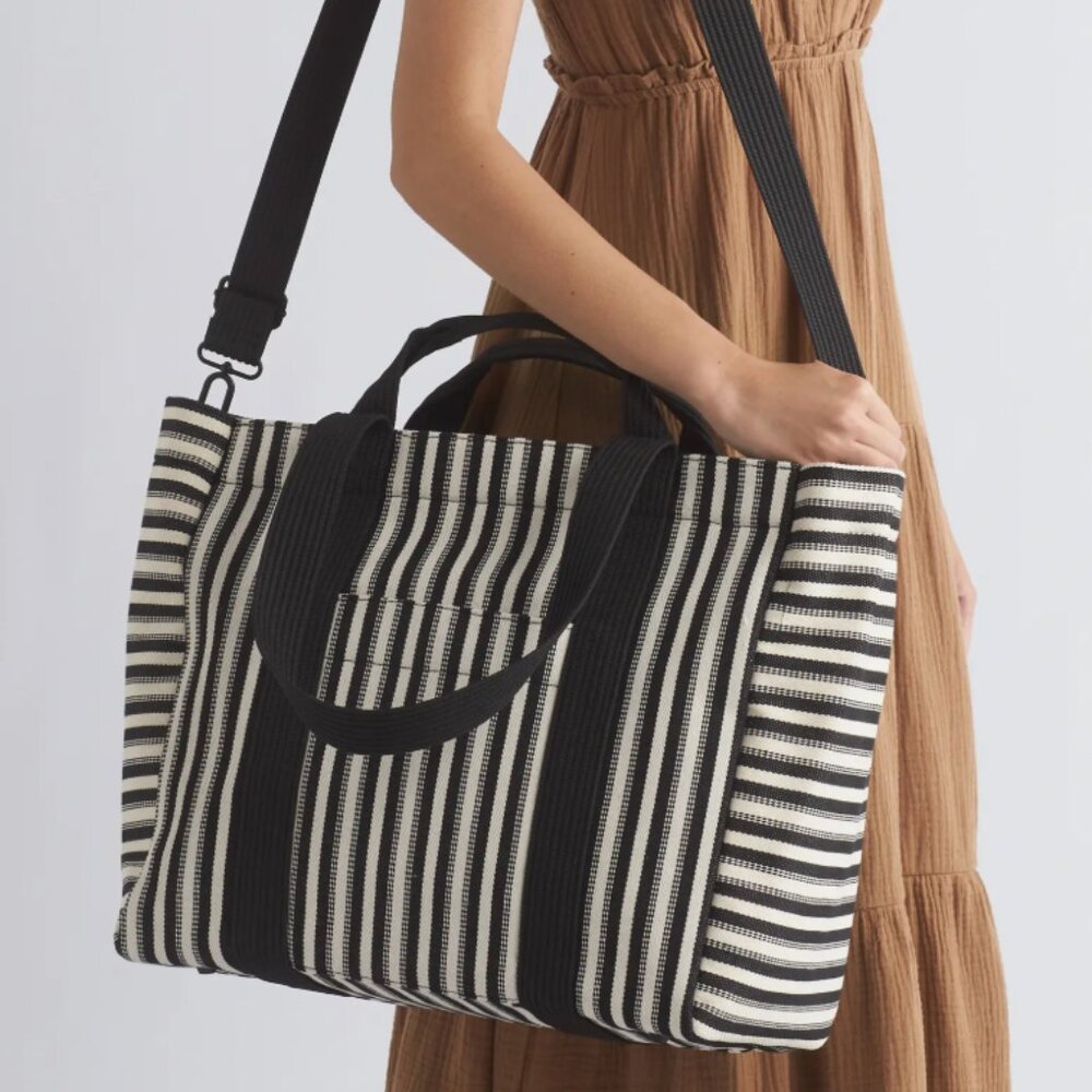NWT Beis The Summer Tote - Black